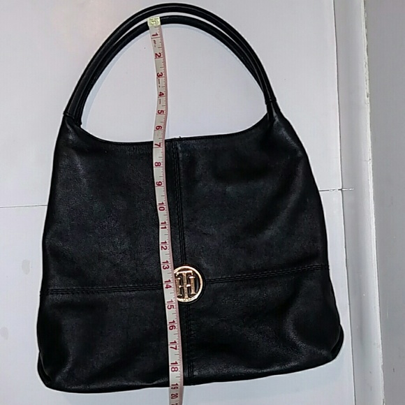 Tommy Hilfiger Black Leather purse - Picture 5 of 7